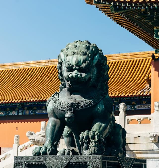 estatua de leon chino